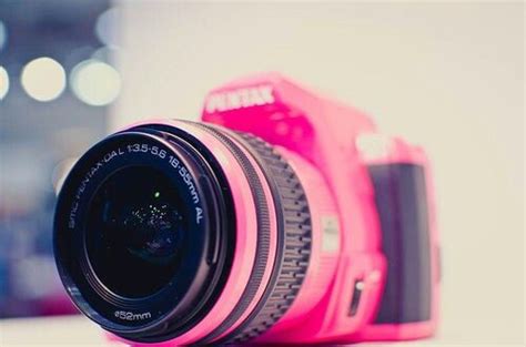 Pink camera magkc